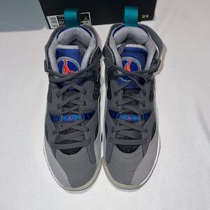 Jordan Jumpman Two Trey, Sz 6.5, Lt Graphite/Infrared23/Cmnt Grey,New in Box,G10